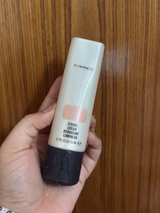 MAC strobe cream
