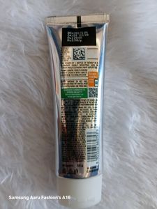 Garnier Vitamin C Serum Cleanser