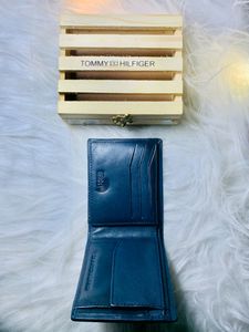 Nova Blue 💙 Tommy Hilfiger Stylish Wallet 😍