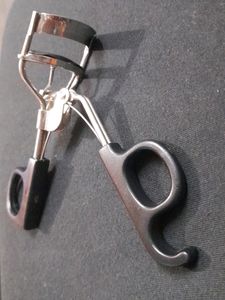 Eyelash Curler