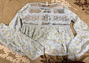 Floral  Top With Shrug