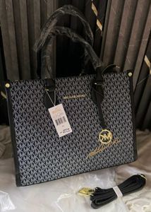 MICHAEL KORS PREMIUM QUALITY HANDBAG
