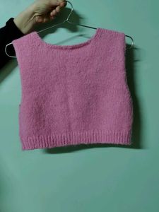 Huge Discount. Cropped Woollen Vest 🌸✨