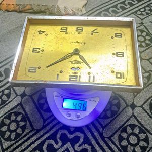 NON WORKING Vintage Metal Clock