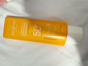 D&amp;k VIT C Sunscreen