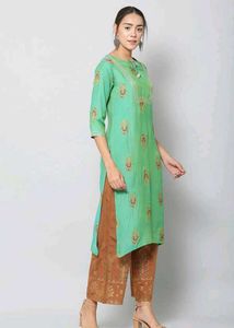 Elegant Green Embroidered Kurta Set