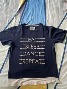 DJ &amp; G Casual T Shirt XL Size For Sale