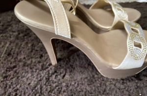 Golden Lightweight Heels with Rhinestone Detail