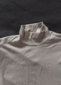 H&amp;M Long Sleeve Turtleneck Top - not used
