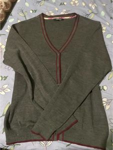 Stylish Grey Cardigan