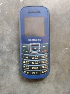 samsung guru 1200 keypad mobile phone like new