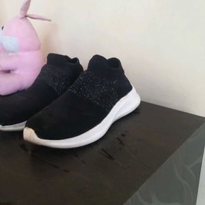 casual shoes