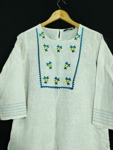 Zudio White Floral Printed Kurti (Women)