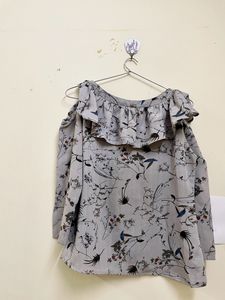 Beautiful Looking Descent Top