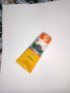 VLCC ANTI TAN SKIN LIGHTENING FACE WASH