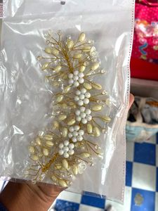 Flower And Leaf Designed Tiyara