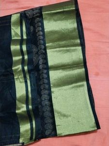Black Saree Without Blouse