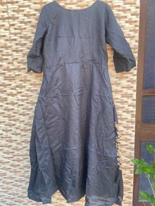 Black Ethnic Gown With Neck Chain