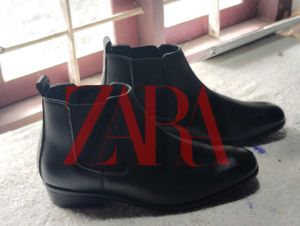 Zara Chelsea Boots.Never Used