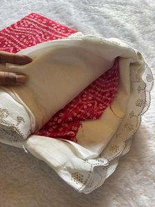 Elegant White &amp; Red Saree😻