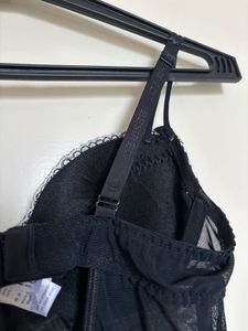 BESIRED BODY FITTED CORSET