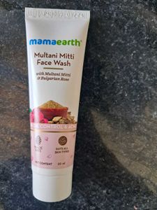 Mama Earth Face Wash With Joy Ubtan