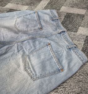 Select 32 Waist Girls Basic Jeans🔥🔥🔥
