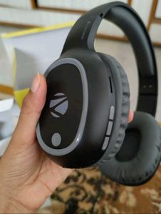 Zebronics Thunder Wireless Headphones