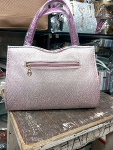 😍 Stylish Sparkling Pink Handbag 👜