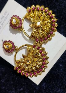 Earrings( Chaandbaali)