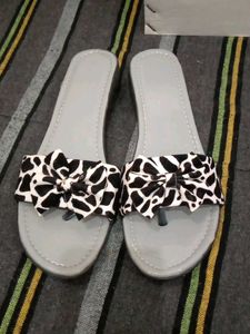 Cute Bow Flip Flops