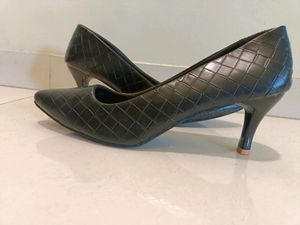 COMBO OFFER 2 HEELS
