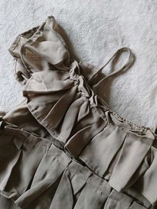Ruffle Top