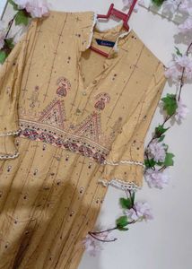 Fusion Branded Kurti.
