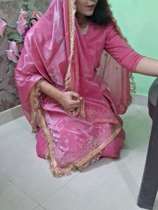 Size XL Pink Embroidered Salwar Kameez