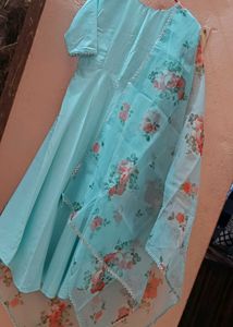 Anarkali With Floral Organza Duppata