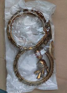 Elegant Gold-Toned Bangle Set