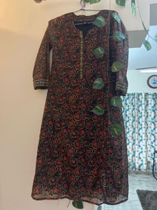 Elegant Floral Kurta