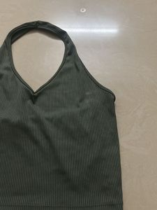 Olvie halter neck top size-S