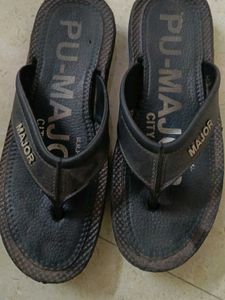 Women Slippers Brown