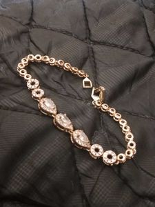 Elegant Crystal Bracelet