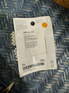 H&amp;M Pearl Hair Clips