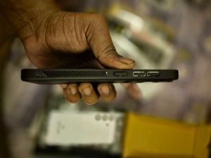 Samsung S24 Slim Case