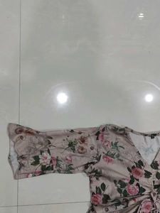 2 Tops Combo-Floral Slit Top&amp;Blue Top