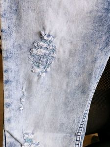 Stylish Ripped Jeans
