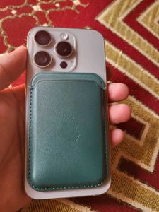 iPhone MagSafe Green Leather Wallet