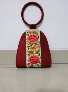 Pretty Floral Embroidered Handbag