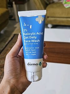 Derma Co Salicylic Acid Face Wash