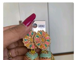 Earings