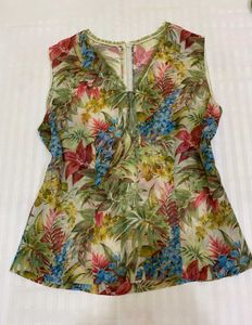 Floral Print Sleeveless Top